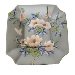 Macau Porcelain Bird Floral Asian Decorative Gray Peach Bowl